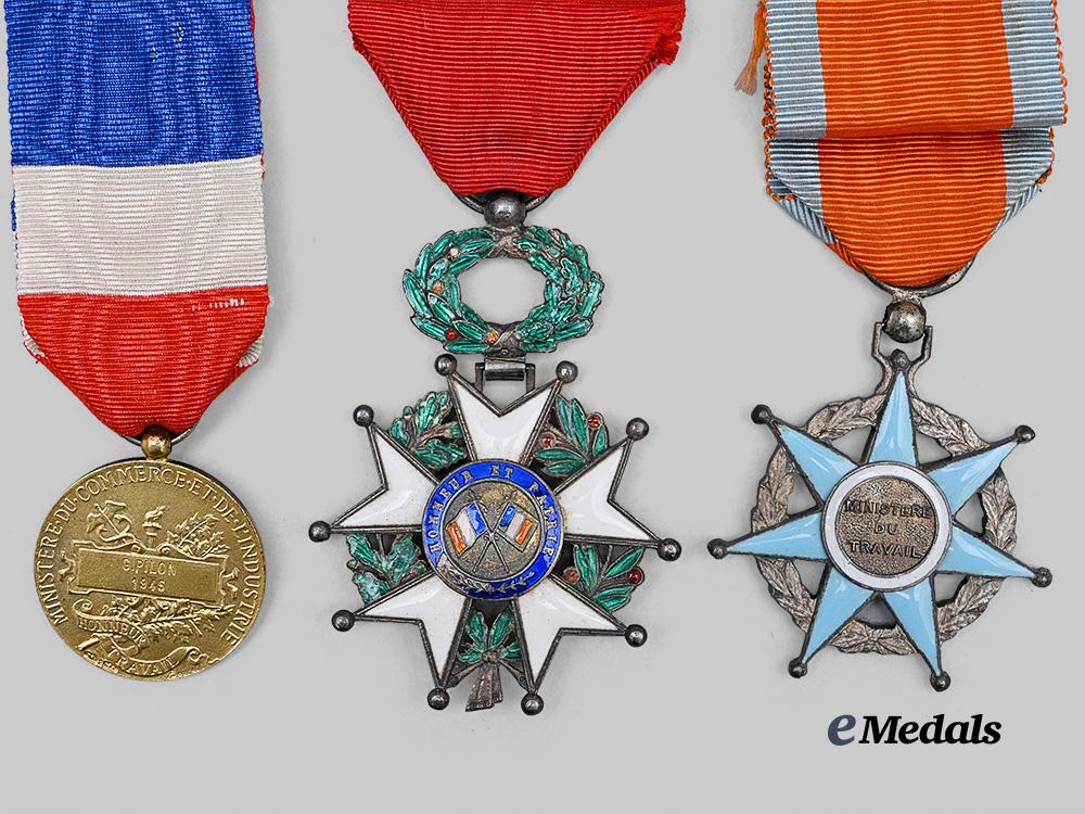 france,_republic._a_lot_of_five_orders&_decorations_e_medals__m0717-89_9