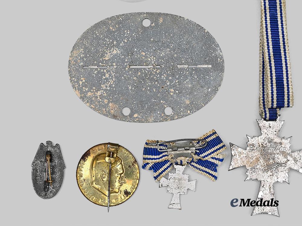 germany,_third_reich._a_lot_of_awards_and_badges_e_medals__m0717-8_8