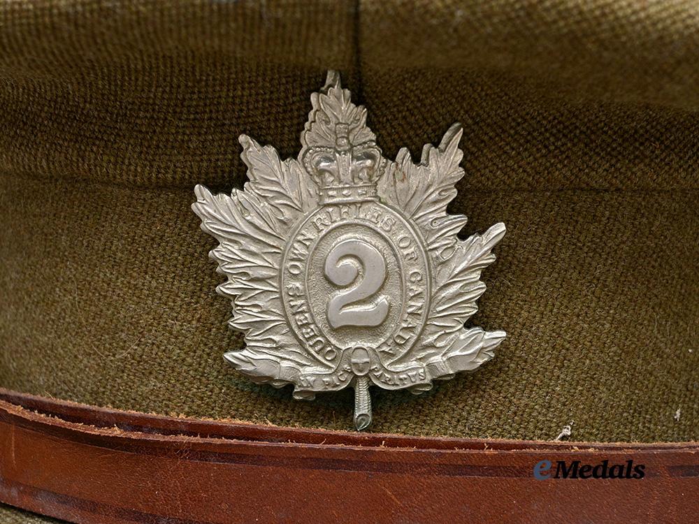 canada,_commonwealth._a_lot_of_headgear_e_medals__m0717-9_23