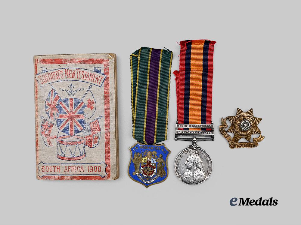 united_kingdom._a_queen’s_south_africa_medal_to_pte._evetts,_east_yorkshire_regiment_e_medals__m9712-17_2