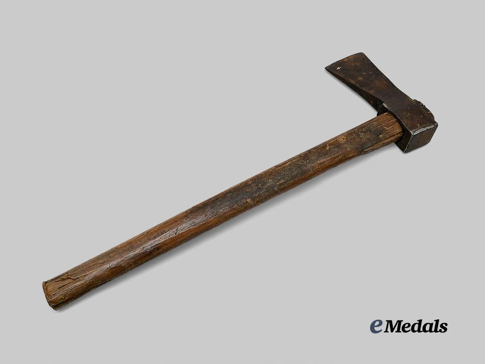 canada,_dominion._a_mid19th_century_trade_axe_e_medals__w7520_3