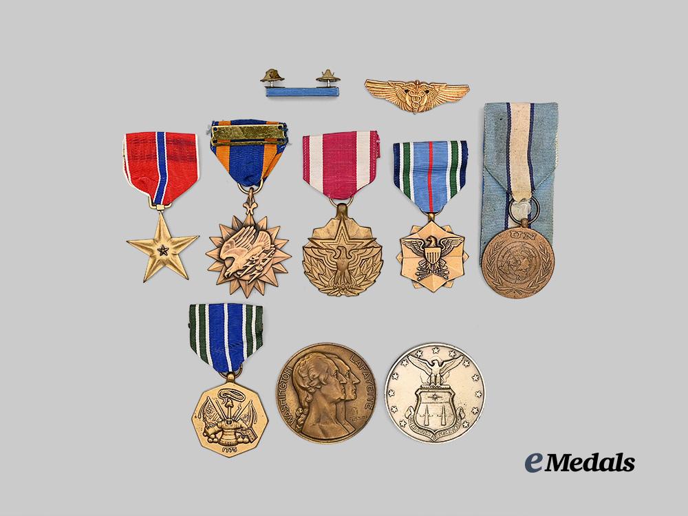 united_states._a_group_of_ten_medals,_badges,_and_table_medals_e_medals__w8316_5