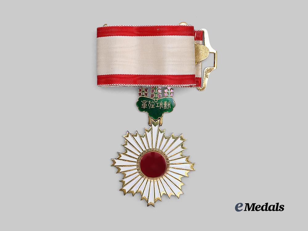 japan,_imperial._a_mint_order_of_the_rising_sun,_i_i_class_set,_in_case_e_medals__w8371_10