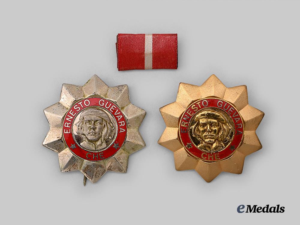 cuba,_republic._an_order_of_ernesto_che_guevara,_i&_i_i_class_e_medals__w8406_2