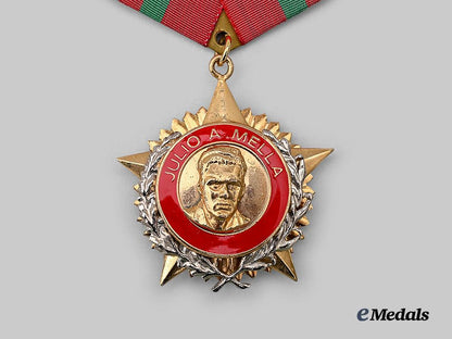 cuba,_republic._an_order_of_julio_antonio_mella_e_medals__w8408_3