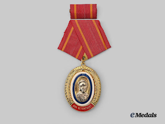 cuba,_republic._an_order_ana_betancourt_e_medals__w8409_1
