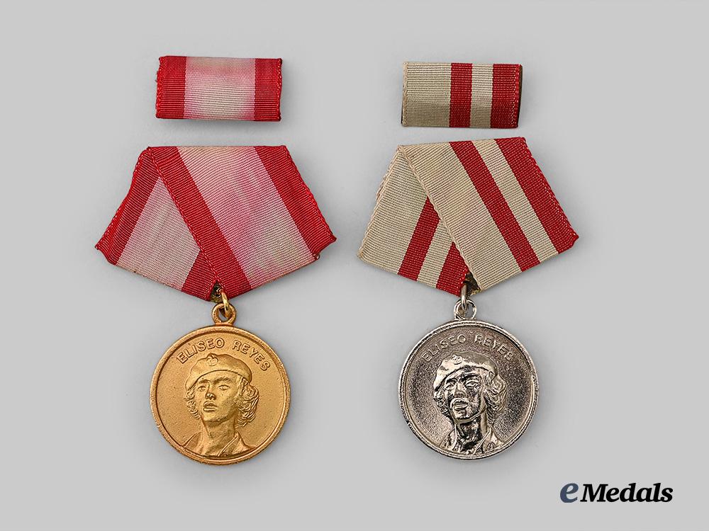 cuba,_republic._a_pair_of_medals_of_eliseo_reyes_i_and_i_i_class_e_medals__w8423_2