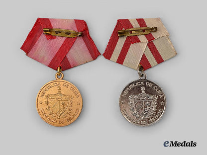 cuba,_republic._a_pair_of_medals_of_eliseo_reyes_i_and_i_i_class_e_medals__w8423_5