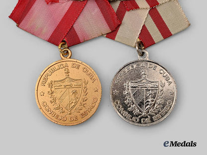 cuba,_republic._a_pair_of_medals_of_eliseo_reyes_i_and_i_i_class_e_medals__w8423_6