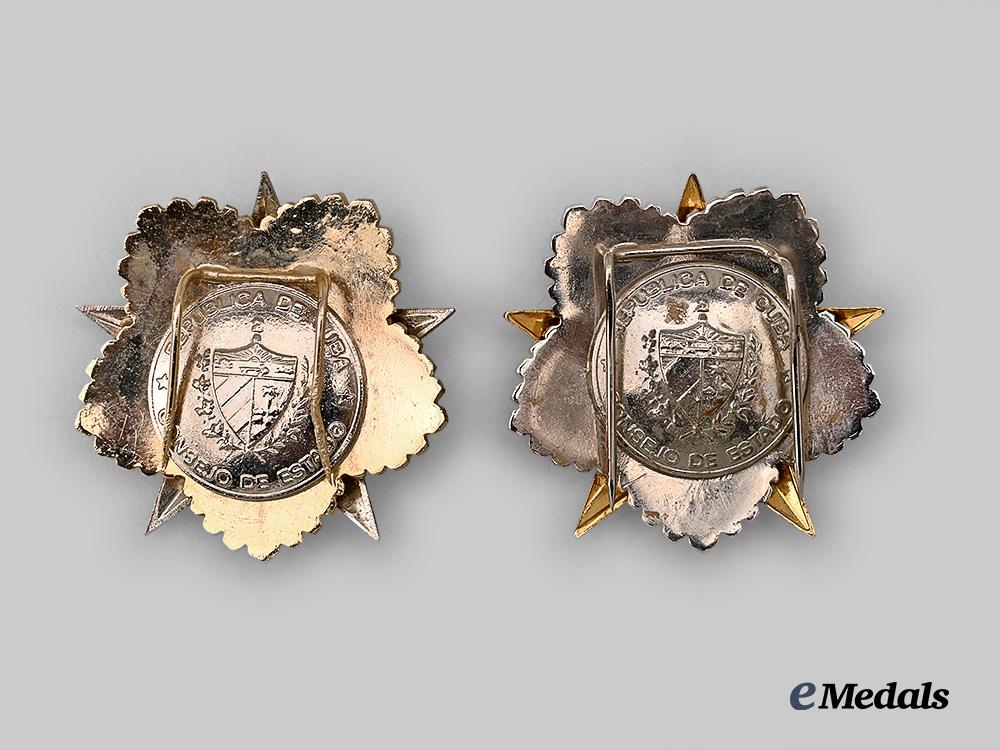 cuba,_republic._a_pair_of_orders_for_service_to_the_fatherland_in_the_f_a_r_e_medals__w8437_4