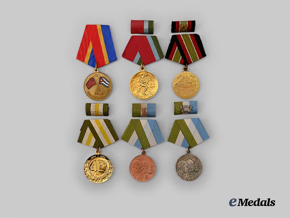 cuba,_republic._a_lot_of_six_medals_related_to_the_revolutionary_armed_forces(_f_a_r)_and_internationalist_solidarity_e_medals__w8438_2