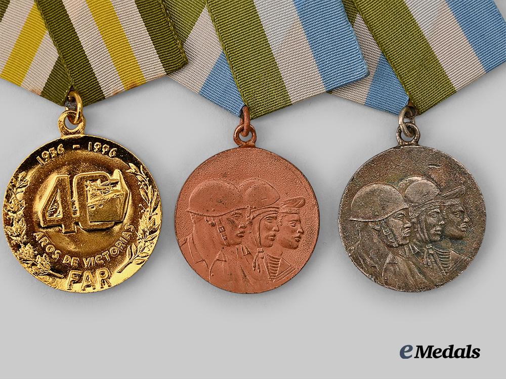 cuba,_republic._a_lot_of_six_medals_related_to_the_revolutionary_armed_forces(_f_a_r)_and_internationalist_solidarity_e_medals__w8438_3