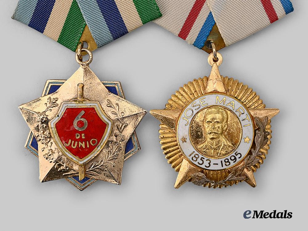 cuba,_republic._a_pair_of_orders_of_josé_martí&6_de_junio_e_medals__w8439_4