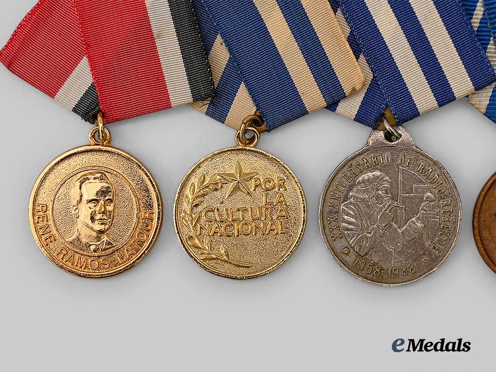cuba,_republic._a_group_of_nine_distinction_and_commemorative_medals_e_medals__w8442_5