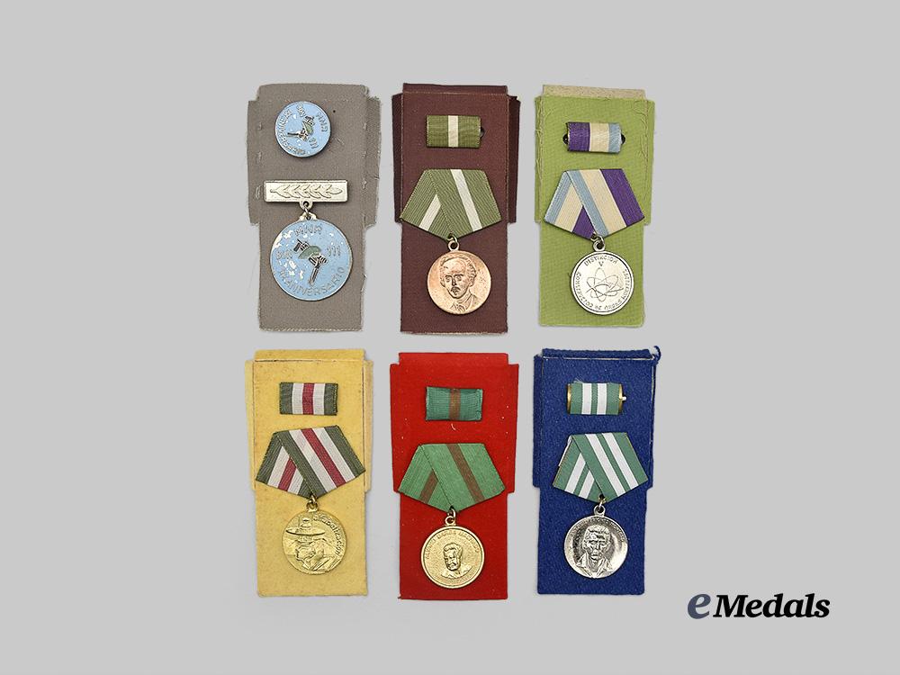 cuba,_republic._a_group_of_six_civil_and_commemorative_medals_e_medals__w8451_2
