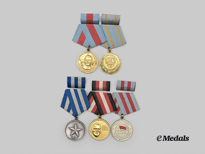 cuba,_republic._a_group_of_five_civil_and_labour_distinctions_e_medals__w8452_2