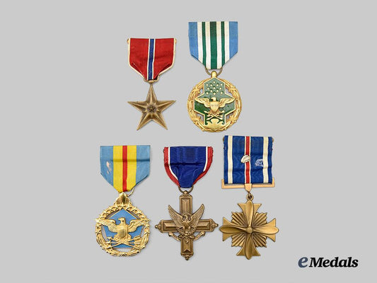 united_states._a_lot_of_five_gallantry_medals_e_medals__w8455_2