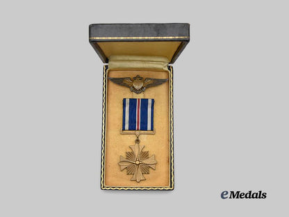 united_states._a_d_f_c_to_captain_mc_bryde_jr._united_states_marine_corps_e_medals__w8463_7