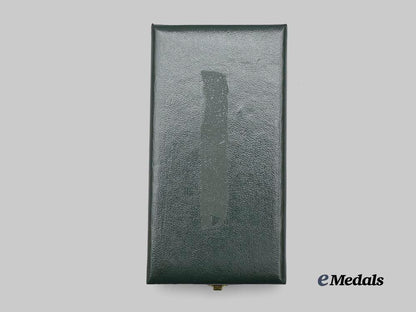 senegal._an_order_of_the_lion,_knight_in_case_e_medals__w8464_2