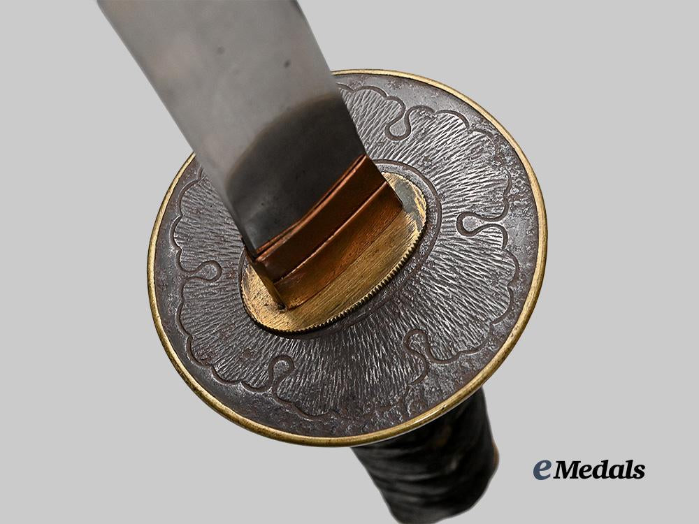 japan,_empire._a17th_century(_edo_period)_wakizashi_by_tanba-no-_kami_yoshimichi_e_medals__w8466_12