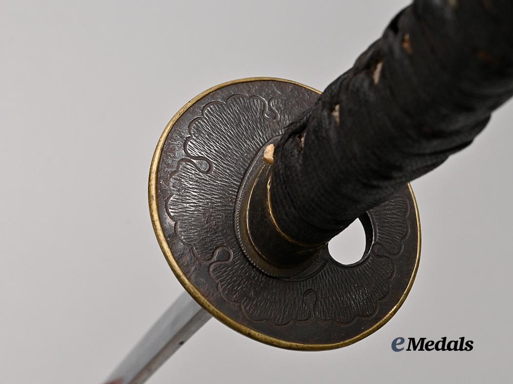 japan,_empire._a17th_century(_edo_period)_wakizashi_by_tanba-no-_kami_yoshimichi_e_medals__w8466_9