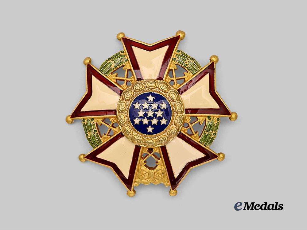 united_states._a_legion_of_merit_chief_commander_and_commander_e_medals__w8479_11