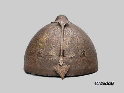 india,_persia._an18th_century_top(_kulah_khuds)_helmet_e_medals__w8481_2