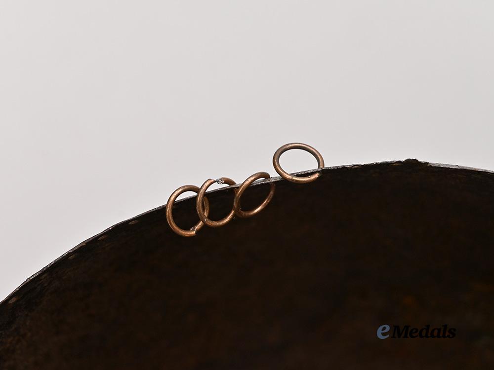 india,_persia._an18th_century_top(_kulah_khuds)_helmet_e_medals__w8481_8