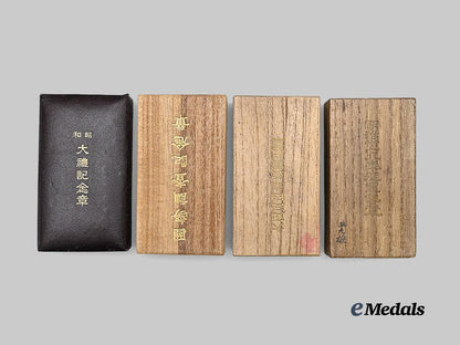japan,_empire._a_lot_of_four_cased_medals_e_medals__w8487_2