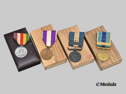 japan,_empire._a_lot_of_four_cased_medals_e_medals__w8487_7