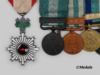 japan,_empire._a_pair_of_orders&_awards_e_medals__w8489_6