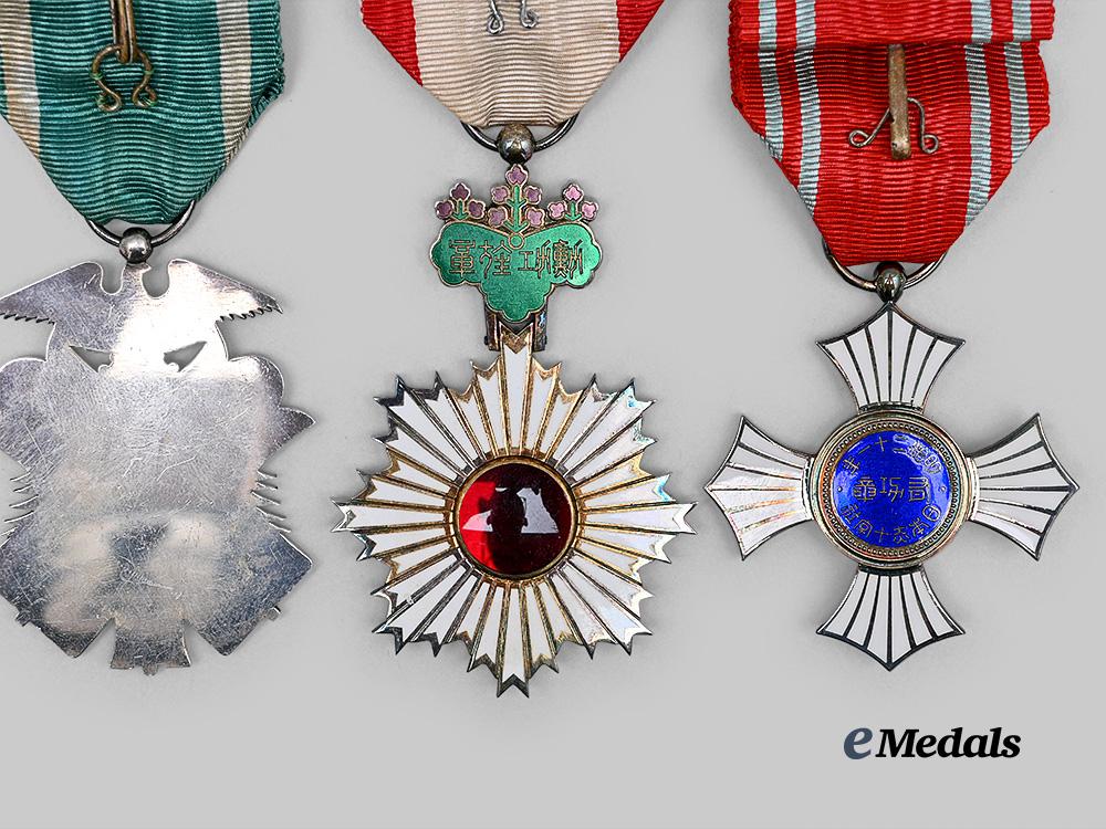 japan,_empire._a_lot_of_three_orders&_decorations_e_medals__w8490_8
