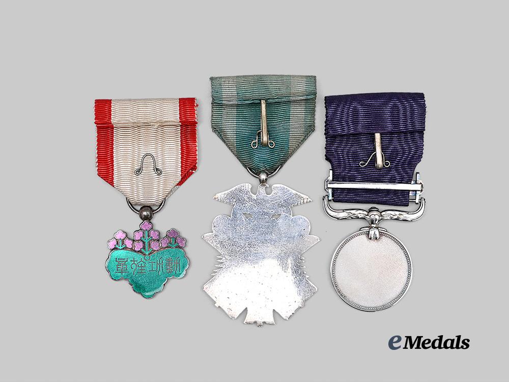 japan,_empire._a_lot_of_three_orders&_awards_e_medals__w8491_7