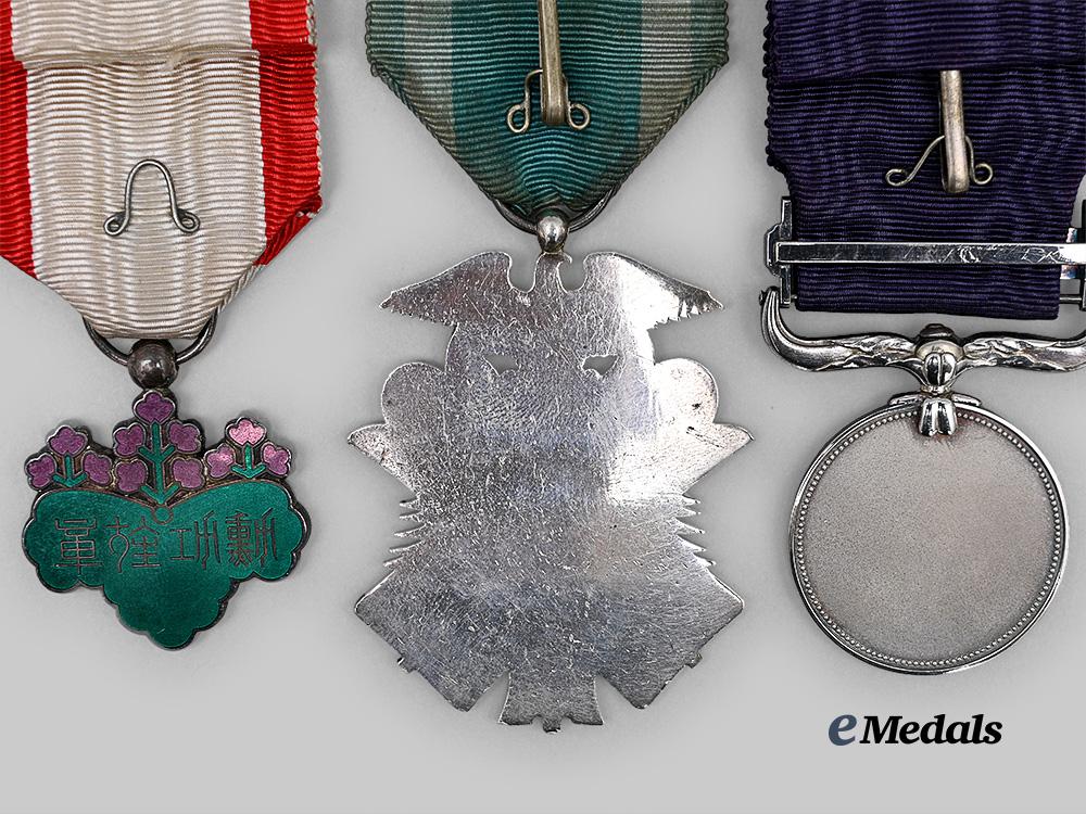 japan,_empire._a_lot_of_three_orders&_awards_e_medals__w8491_8