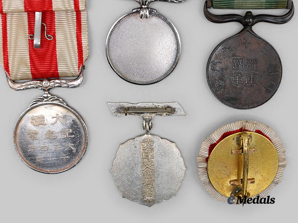 japan,_empire._a_lot_of_medals,_awards&_badges_e_medals__w8493_8