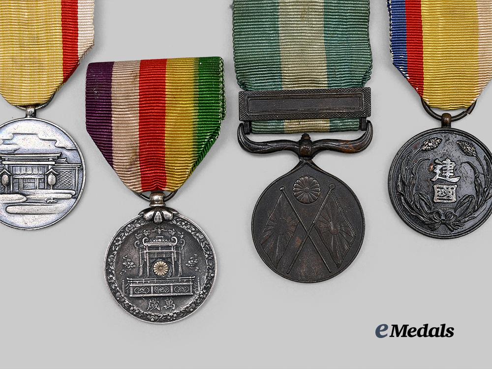 japan,_empire._a_lot_of_four_medals&_awards_e_medals__w8494_6