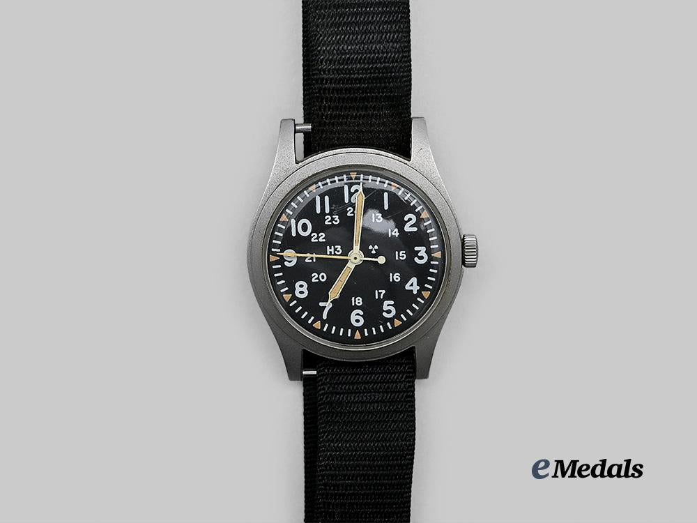 united_states._a_hamilton_military_watch,_c.1981_e_medals__w8515_3
