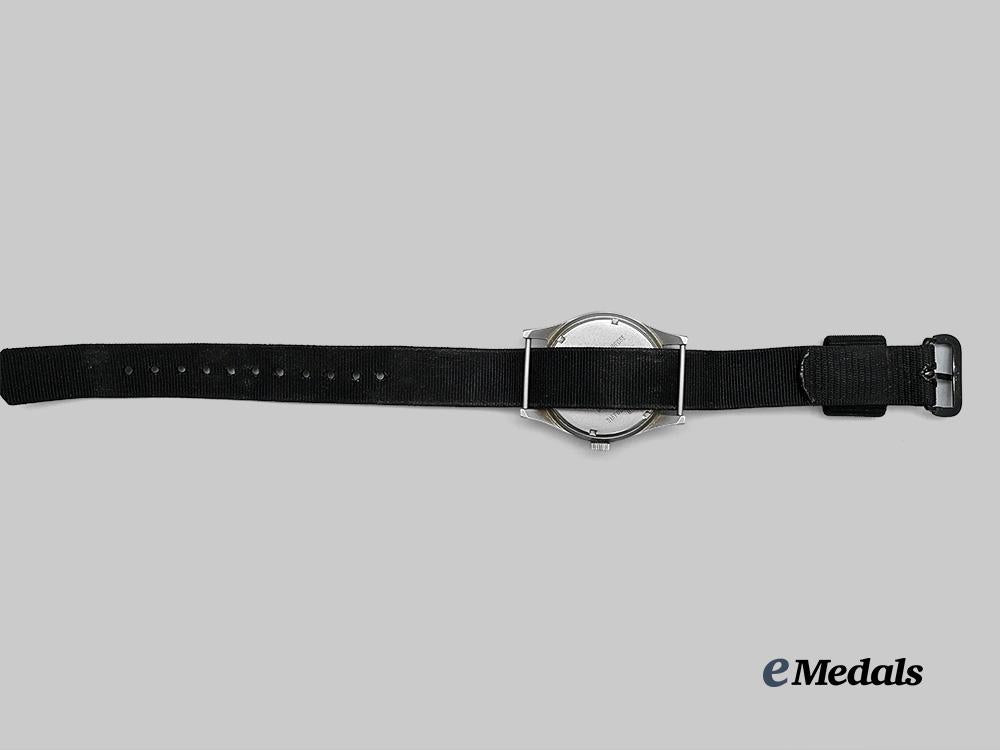 united_states._a_hamilton_military_watch,_c.1981_e_medals__w8515_5