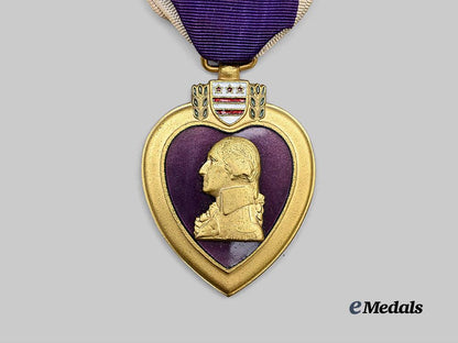 united_states._a_numbered_purple_heart_in_case_e_medals__w8517_7