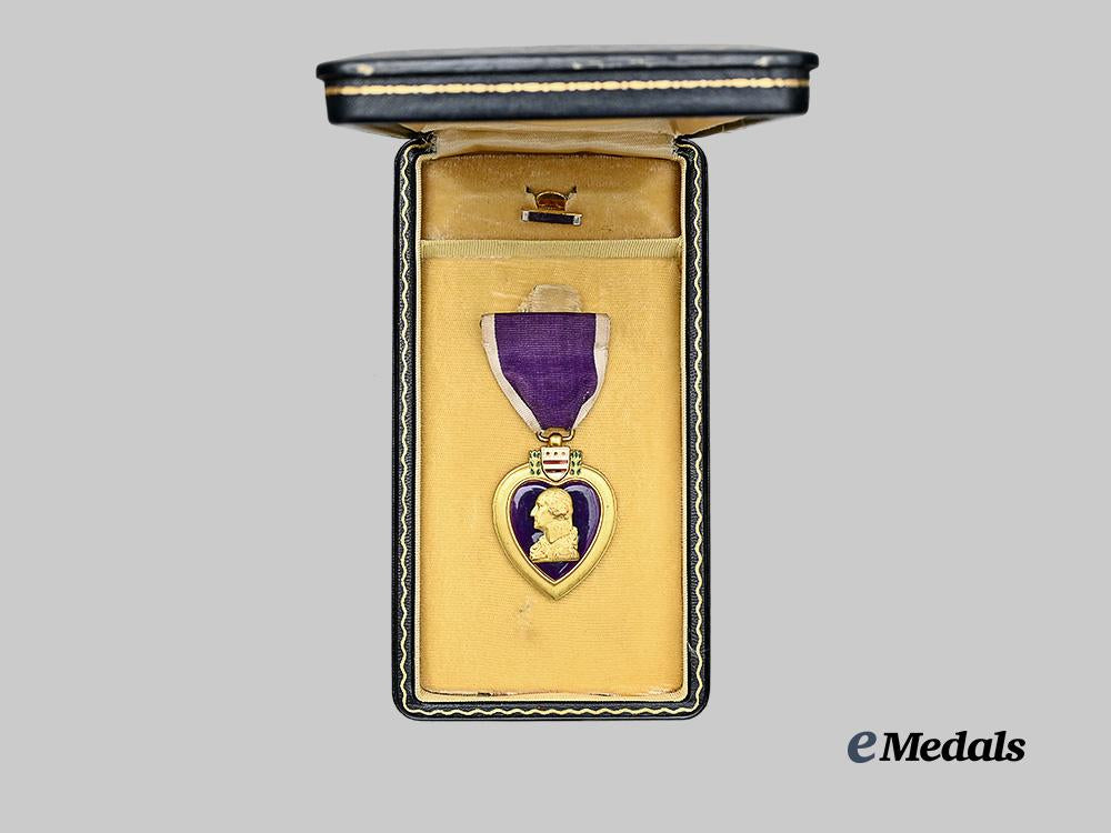 united_states._a_second_war_purple_heart_in_case_to_duey_g._mc_millon_e_medals__w8526_3