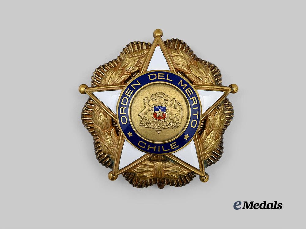 chile,_republic._an_order_of_merit,_grand_officer_set_e_medals__w8545_7