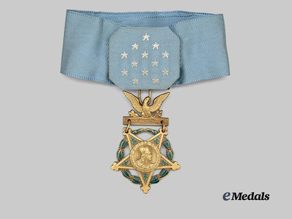united_states._a_vietnam_era_army_medal_of_honour,_in_case_e_medals__w8547_5