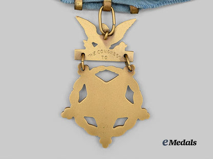 united_states._a_vietnam_era_army_medal_of_honour,_in_case_e_medals__w8547_8