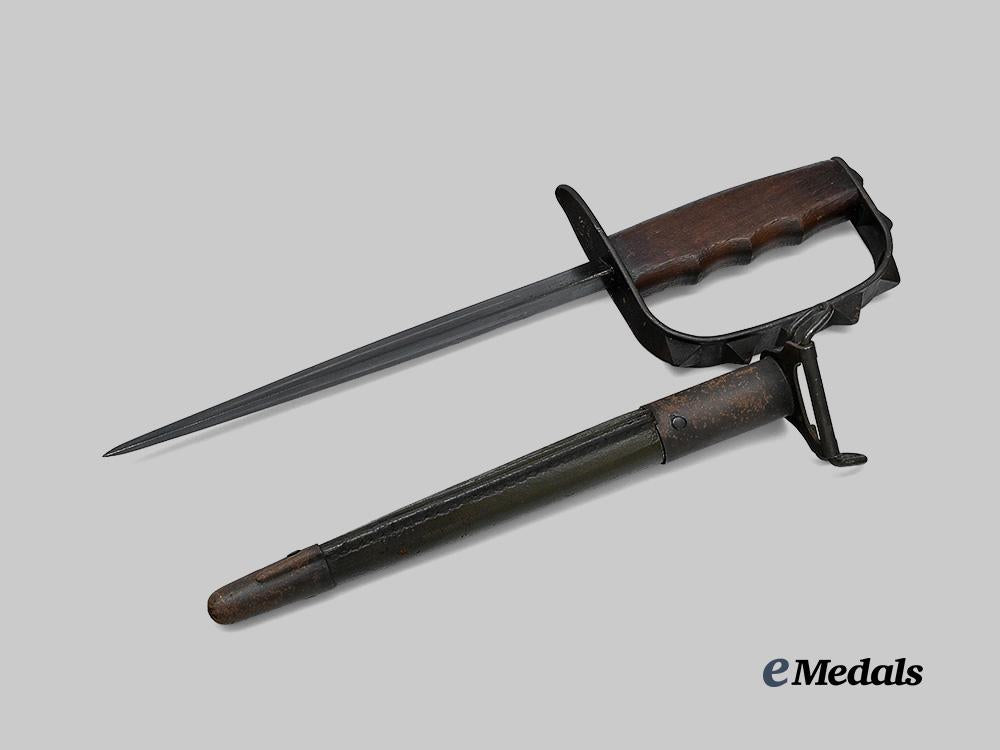 united_states._an_m1917_trench_knife,_by_landers,_frary&_clark_with1918-dated_jewell_scabbard_e_medals__w8555_3