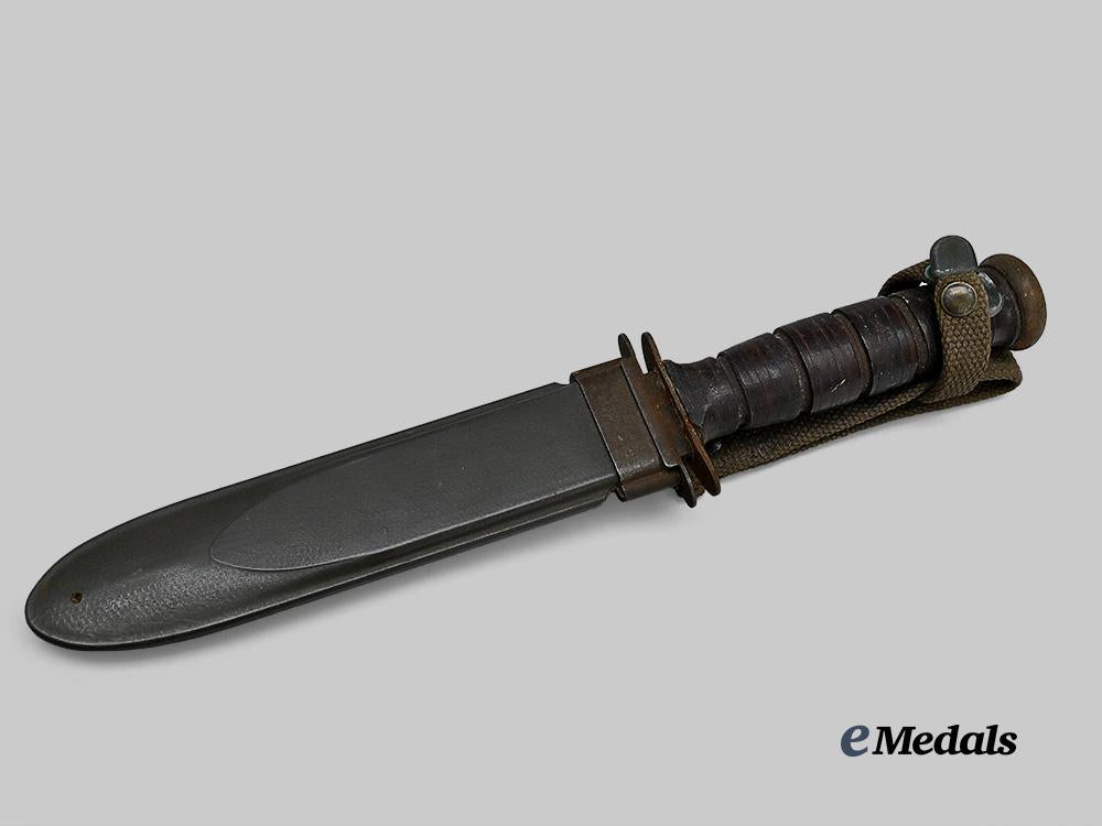 united_states._a_u_s_navy_mk_i_i_fighting_combat_knife_with_u_s_n_mk2_sheath_e_medals__w8556_2