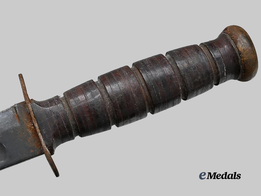 united_states._a_u_s_navy_mk_i_i_fighting_combat_knife_with_u_s_n_mk2_sheath_e_medals__w8556_6