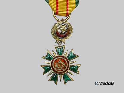 brunei,_sultanate._a_most_blessed_order_of_loyalty,_i_i_i_class_by_spink_e_medals__w8561_11