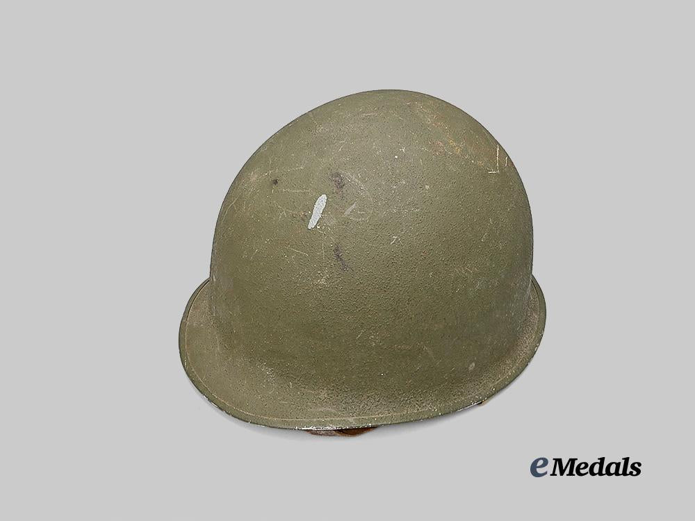 united_states._an_m1_steel_combat_helmet_with_liner_e_medals__w8566_4