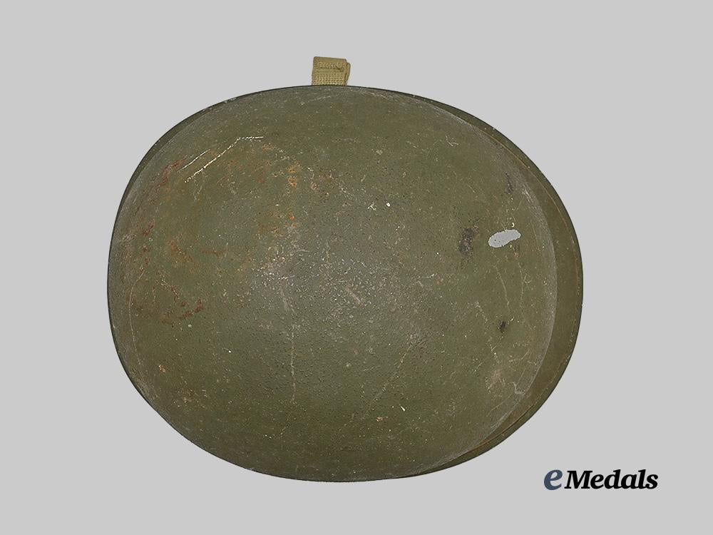 united_states._an_m1_steel_combat_helmet_with_liner_e_medals__w8566_8