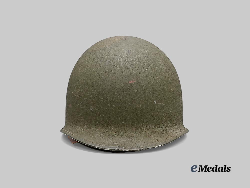 united_states._an_m1_steel_combat_helmet_with_liner_e_medals__w8567_2
